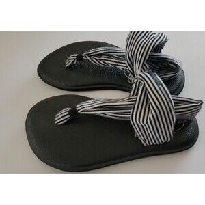 CLEARANCE NWT Sling Back Flip Flop Sandals Black/White Striped Girls 11-12